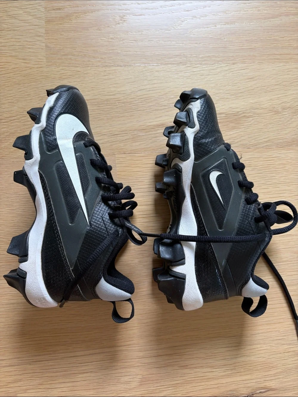 Nike Alpha Menace 4 Shark Cleats Sneakers FQ4016